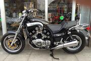 Picture 3 - 1990 Yamaha V-MAX 1200cc motorbike
