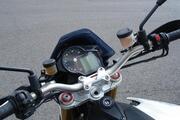 Picture 9 - Aprilia Dorsoduro 1200 ABS - Hypermoto - Supermoto - 2012 motorbike