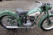 Picture 4 - BSA Bantam D1 1955 125cc classic motorcycle motorbike