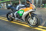 Picture 2 - 2015 Honda Fireblade SP CBR1000, 111 miles, thousands spent motorbike