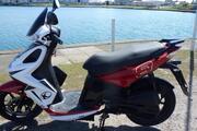 Picture 2 - Kymco Super 8 motorbike