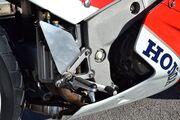 Picture 9 - 1988 VFR750R RC30 Honda motorbike