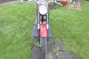 Picture 4 - BSA B40 350cc motorbike
