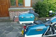 Picture 3 - 2001 Harley-Davidson FLHR Turquoise & White motorbike