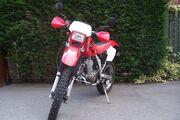 Picture 4 - Honda XR400R motorbike