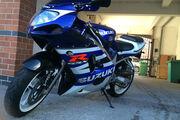 Picture 8 - 2003 Suzuki GSXR600K3 in blue motorbike