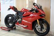 Picture 3 - 2013 Ducati 1199 Panigale R, Red, 2900 Miles, Lots Of Nice Extras motorbike