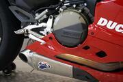 Picture 7 - 2013 Ducati 1199 Panigale R, Red, 2200 Miles motorbike