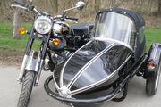 Picture 3 - Royal Enfield Bullet Classic Chrome with Watsonian Manx Sidecar motorbike