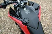 Picture 10 - Husqvarna Nuda 900 R ABS motorbike
