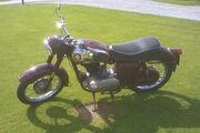 Picture 2 - BSA B31 Single 1956 motorbike