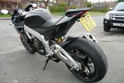 Picture 6 - 2010 Aprilia RSV4 R, Black motorbike