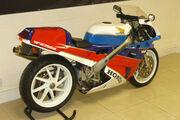 Picture 2 - Honda VFR 750 R RC30 VFR750R motorbike