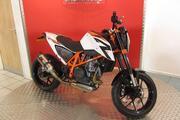 Picture 3 - 2014 '14' KTM Powersports 690 DUKE R (ABS) Super Motard Moto Motorcycle motorbike