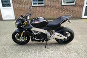 Picture 5 - Aprilia Tuono V4 motorbike