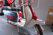 Picture 2 - Lambretta Li125 (200cc) S3 1963 Quadrophenia Replica signed by Phil Daniels motorbike