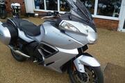 Picture 2 - Triumph TROPHY SE LUNAR SILVER motorbike