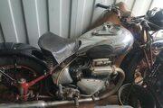 Picture 2 - 1939 Ariel Square Four motorbike