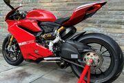 Picture 3 - 2015 Ducati Superbike motorbike