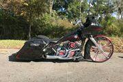 Picture 2 - 2015 Harley-Davidson Touring, color black/grey matte camo, red leaf accents motorbike