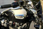 Picture 2 - 2018 Triumph Bonneville motorbike