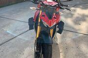 Picture 2 - 2020 Ducati Streetfighter V4S motorbike