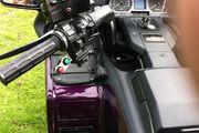 Picture 6 - Honda Goldwing GL1500se with hydraulic stabilisers and pushbutton gearchange motorbike