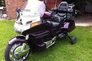 Picture 10 - Honda Goldwing GL1500se with hydraulic stabilisers and pushbutton gearchange motorbike