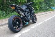 Picture 4 - 2019 KTM Super Duke 1290 R motorbike