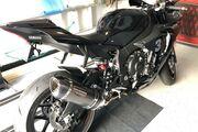 Picture 7 - 2018 Yamaha YZF R1 motorbike