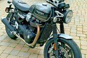 Picture 4 - 2019 Triumph Speed Twin motorbike