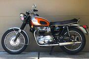 Picture 2 - 1969 Triumph Bonneville, in Orange motorbike