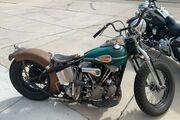 Picture 2 - 1946 Harley-Davidson Knucklehead motorbike