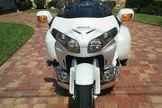 Picture 5 - 2012 Honda Gold Wing, color white, Gainesville, Florida motorbike