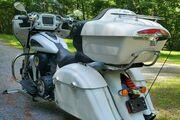 Picture 4 - 2018 Indian Chieftain Roadmaster motorbike