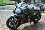 Picture 8 - 2016 Yamaha R1 motorbike