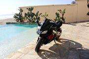 Picture 3 - 2018 Aprilia RSV4 RR motorbike