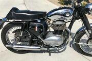 Picture 5 - 1967 BSA Thunderbolt motorbike