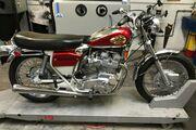 Picture 4 - 1971 BSA Rocket 3, color Red motorbike