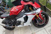 Picture 2 - Yamaha R1 2016, colour Red motorbike