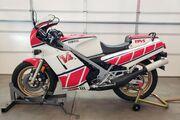 Picture 8 - 1985 Yamaha motorbike