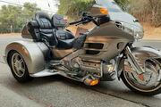 Picture 7 - 2003 Honda Gold Wing motorbike