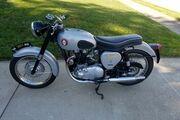 Picture 2 - 1959 BSA A-10 Golden Flash motorbike