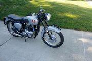 Picture 5 - 1959 BSA A-10 Golden Flash motorbike