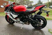 Picture 2 - 2015 Yamaha YZF-R, color Red motorbike