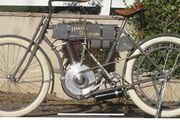 Picture 2 - 1908 Harley-Davidson Leather Strap 1908 motorbike