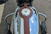 Picture 8 - 2017 Moto Guzzi V7 motorbike