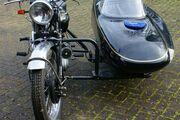 Picture 4 - Vincent Comet 1951 with sidecar motorbike