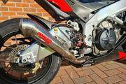 Picture 7 - Aprilia rsv4 factory, in black & red motorbike