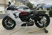 Picture 2 - 2018 MV Agusta F3 675 motorbike